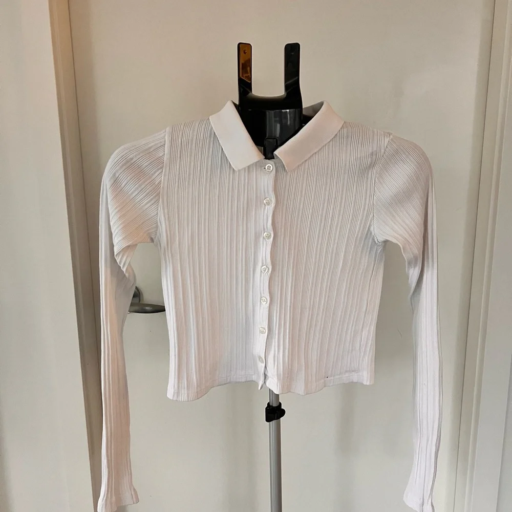 Brandy Melville White Button Down Shirt - Picture 1 of 4